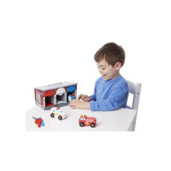 Garaj cu incuietori Echipa de interventie - Melissa and Doug - imagine 2